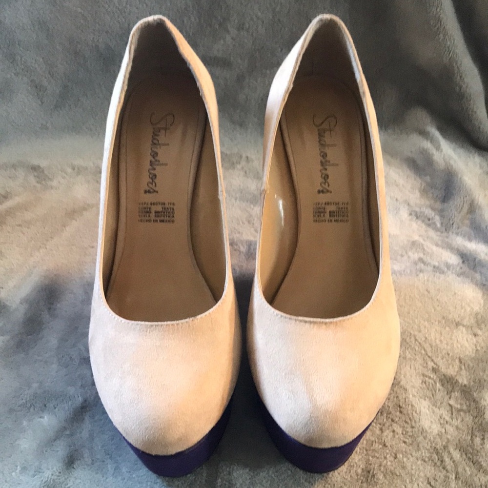 Studioshoes Wedge Heel Size 7